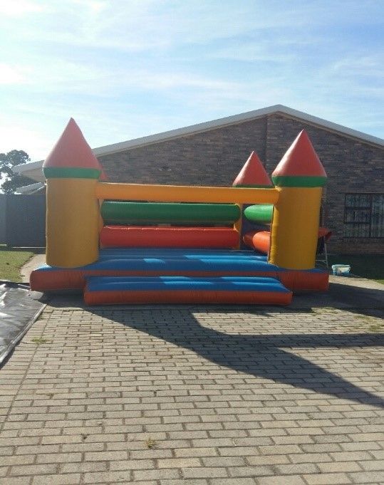 Jumping Castle No. 3 Jumping Castle No. 3 4 x 4 Jumping Castle5m x 5m grass requiredHire rate is R450 per dayBook Now!